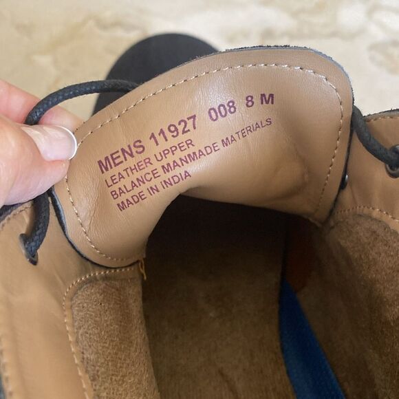 Florsheim Black Suede Chukka Desert Boots - Picture 12 of 13